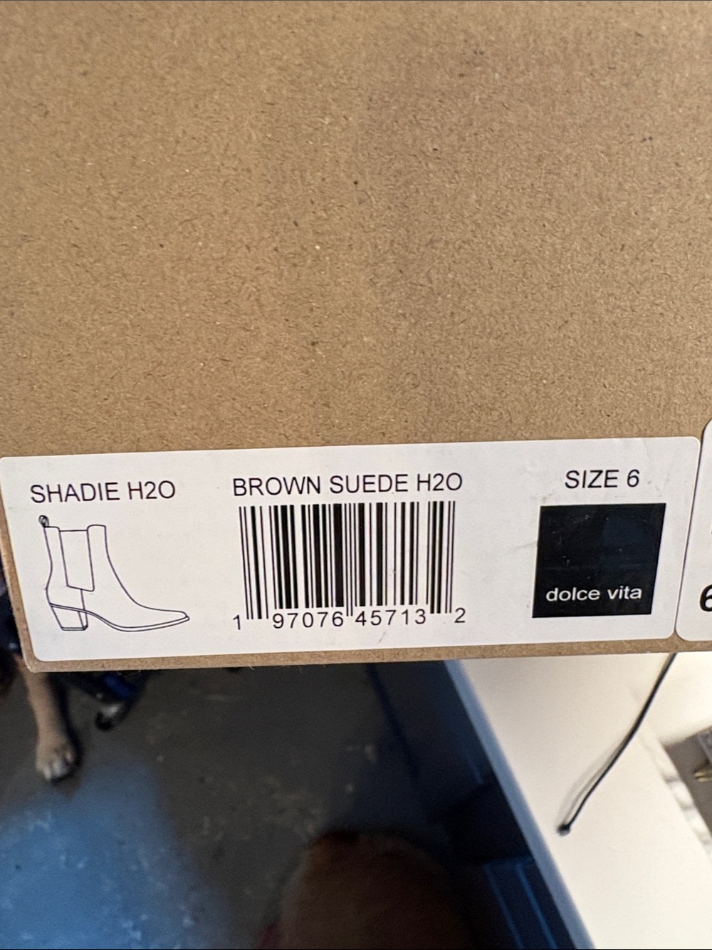 Dolce Vita Tan Suede Pointed Chelsea Ankle Boots - Picture 10 of 10
